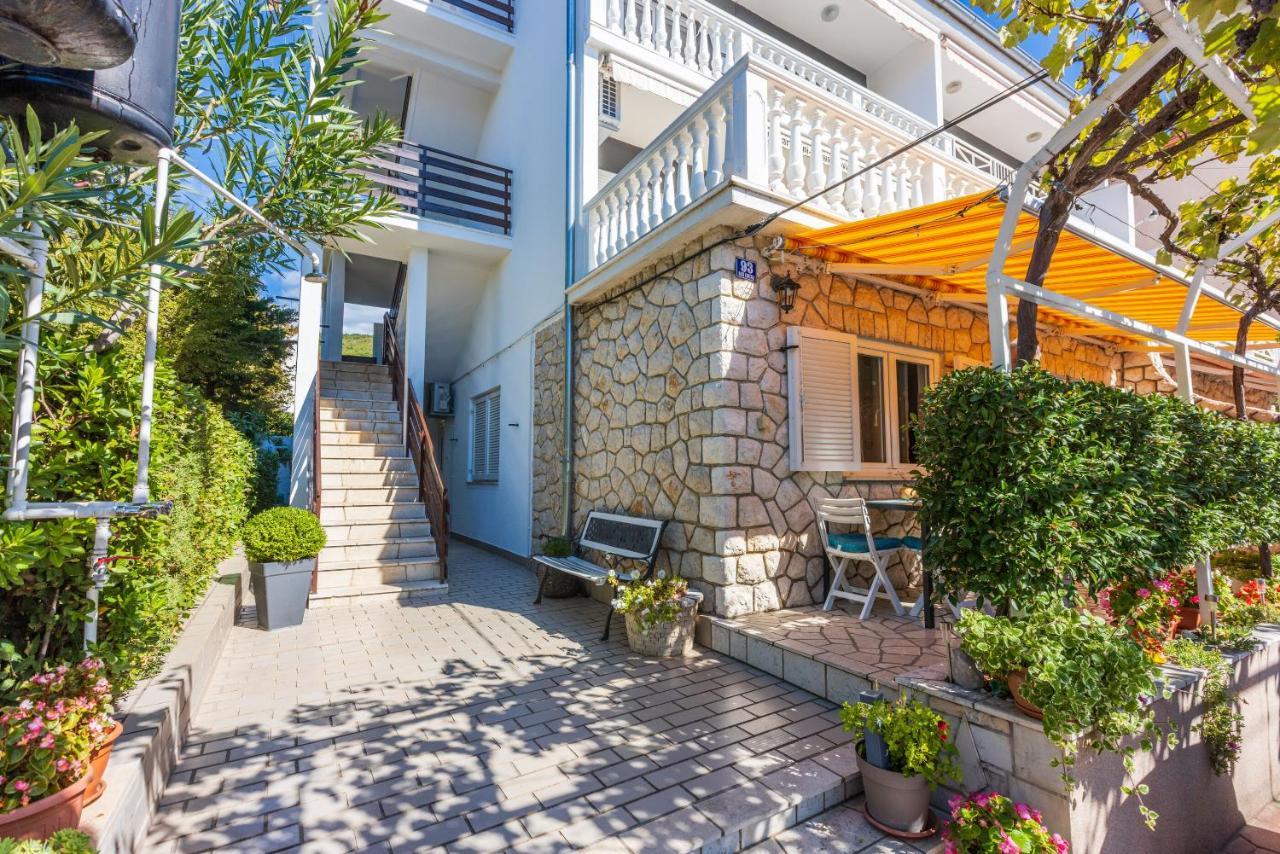 Apartments Pera Selce Exterior photo