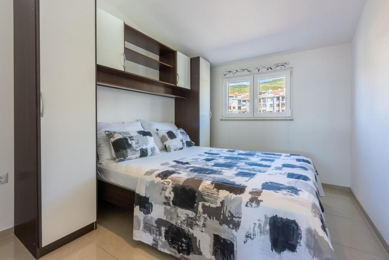 Apartments Pera Selce Exterior photo