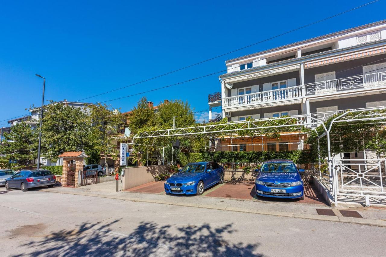Apartments Pera Selce Exterior photo